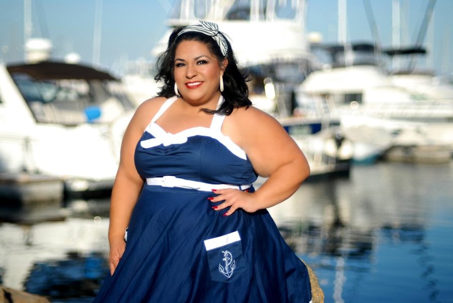 Photo "dresses for short plus-size women"